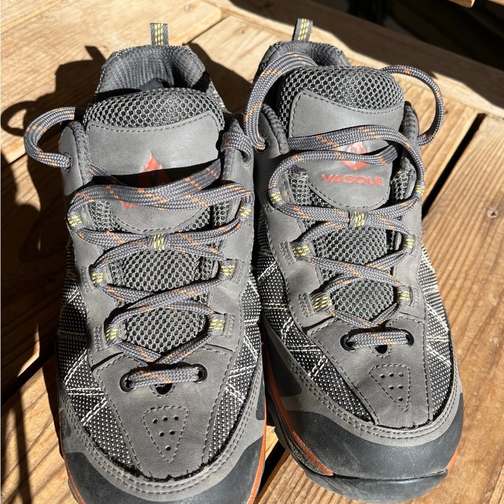Men’s Vasque Monolith 9.5 (EUC)